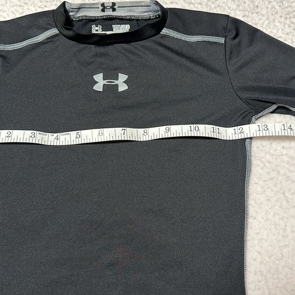 Under Armour UPF 50+ Fitted Heat Gear L/S Shirt, EUC, Size YS - Picture 5 of 10